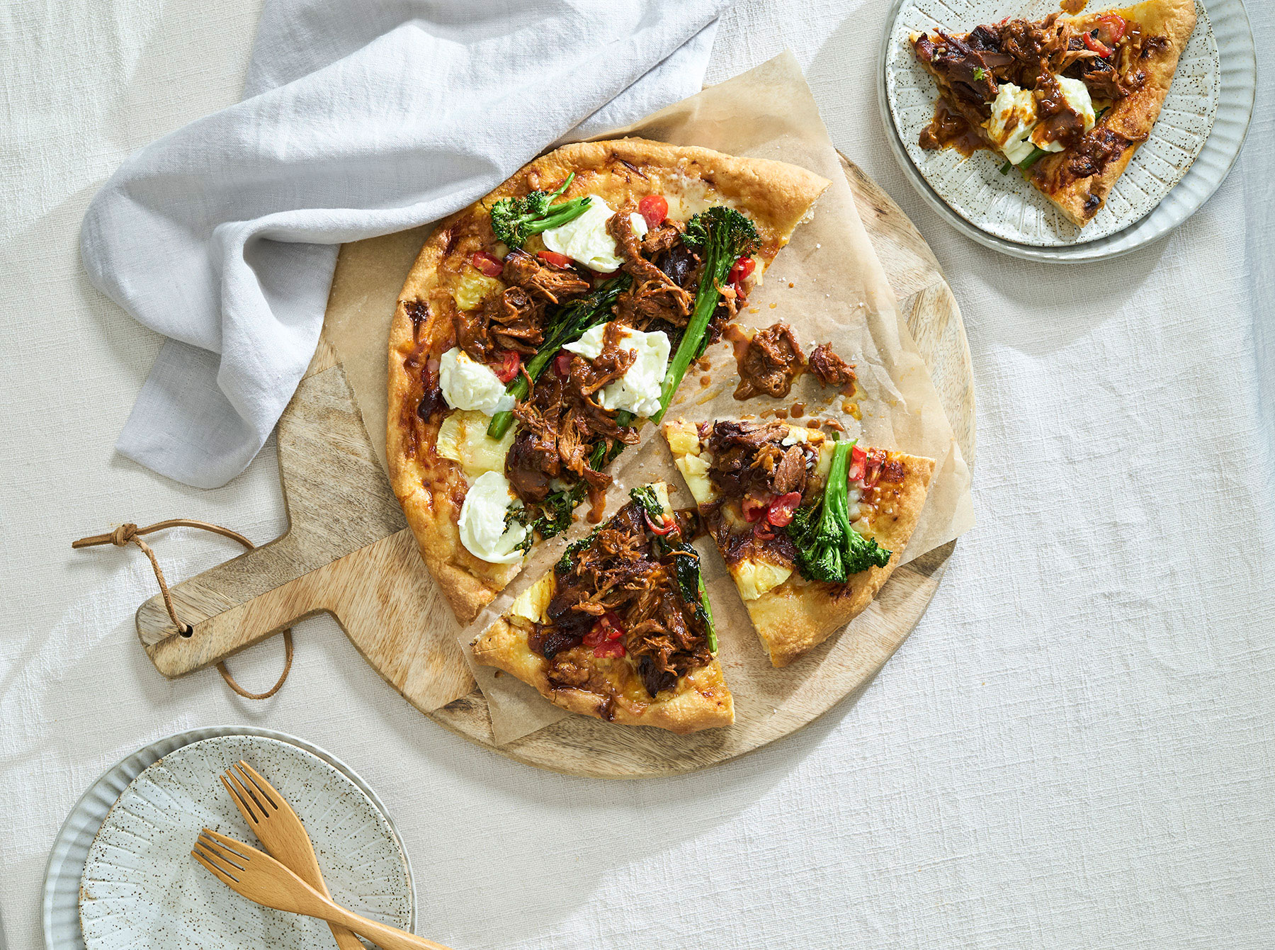 Smokey chipotle pulled pork pizza